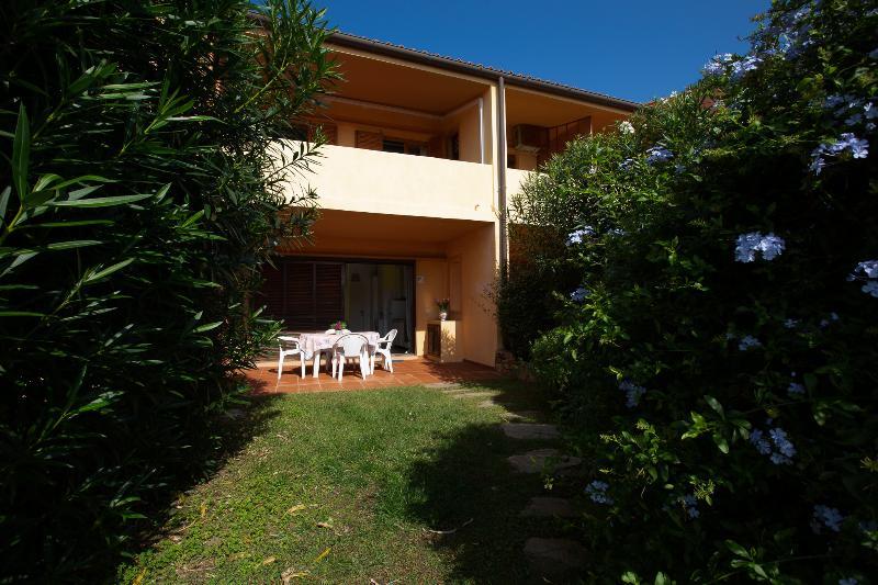 Residence Porto Coda Cavallo Aparthotel